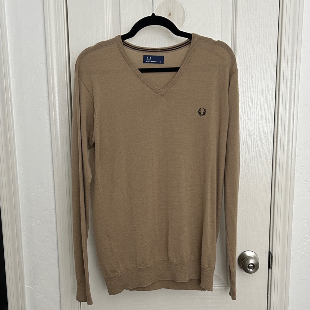 Fred Perry V-Neck Sweater in Tan